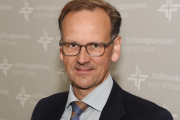 Klaus Stieglitz, Erster Vorstand von Hoffnungszeichen e.V. 