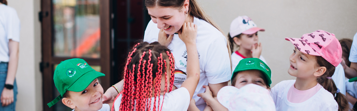 Ukrainische Kinder im Camp mit psychosozialer Betreuung